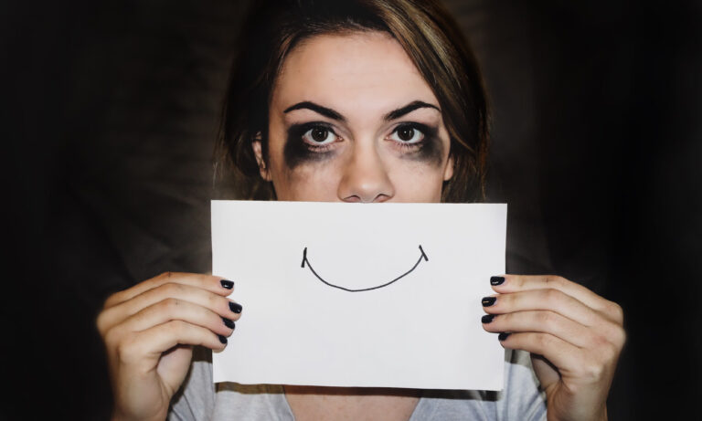 From Chaos to Clarity: 5 Daily Habits That Rewire Your Mindset
